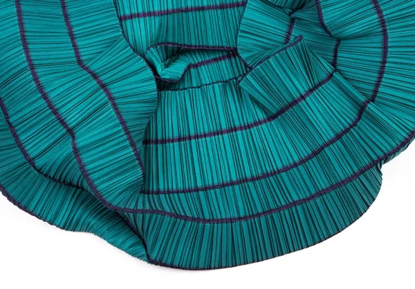 PLEATS PLEASE Pleated Stripe Bolero K-133355_005