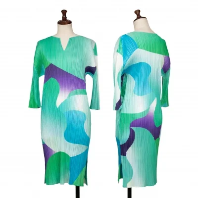 PLEATS PLEASE FLOWER YAWN Graphic Printed Tunic