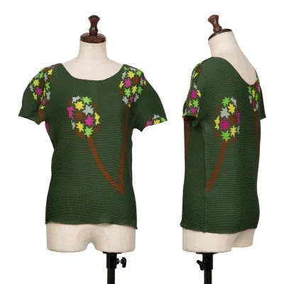 ISSEY MIYAKE me Tree Print Stretch Pleats T Shirt