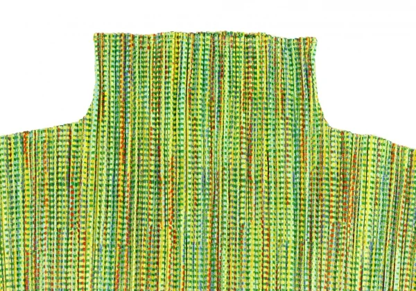 PLEATS PLEASE ハイネックカットソー ボウリング柄 サイズ3 美品 PLEATS PLEASE 花柄 刺繍 ハイネック カットソー 黒 3