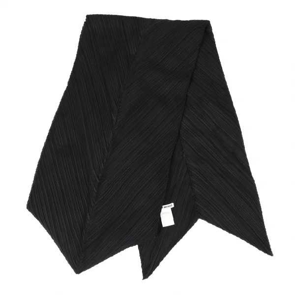 ISSEY MIYAKE Pleated Down Stole Black  K-134209_001