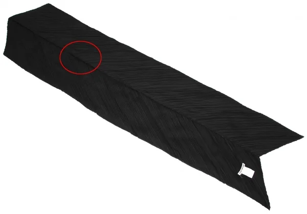 ISSEY MIYAKE Pleated Down Stole K-134209_005