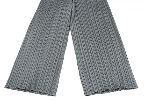 PLEATS PLEASE Pleated Wide Cropped Pants K-134443_006