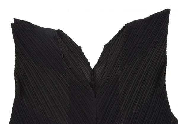 イッセイミヤケ フェットISSEY MIYAKE FETE 超音波カッティングパッチプリーツノースリーブトップス 黒3 K-134618_004