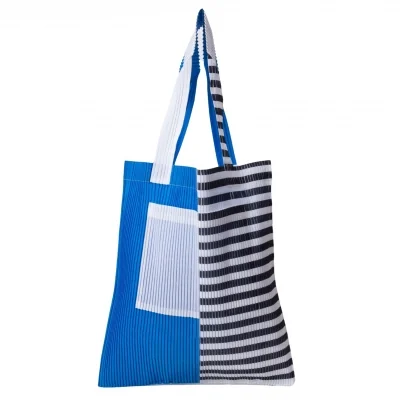 イッセイミヤケ ミーISSEY MIYAKE me プリーツボーダー切替デザイン