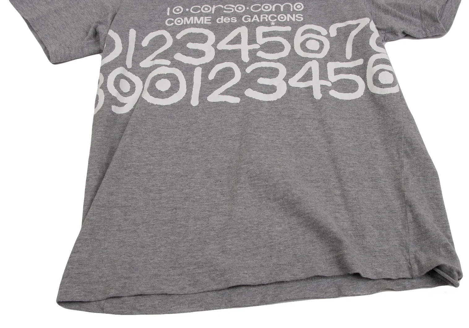 comme de garçon corso como tee 10 Corso Como COMME des GARCONS Logo Printed T Shirt Grey S