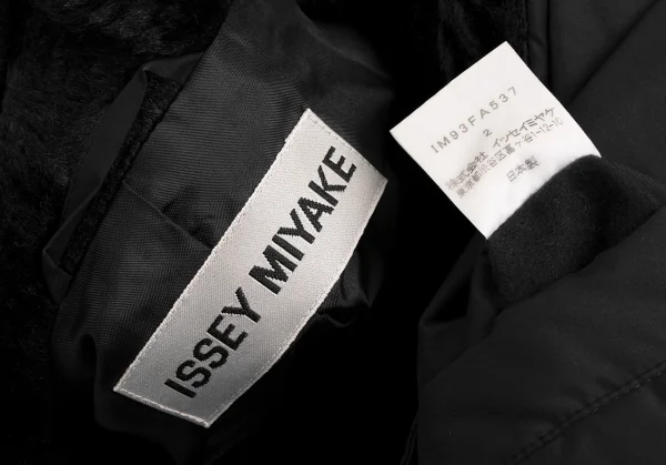 ISSEY MIYAKE Back Belt Fur Padded Coat K-135217_019