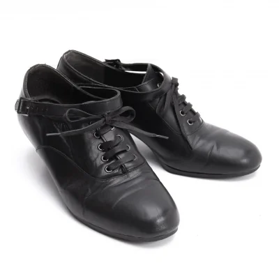 COMME des GARCONS Belted Strap Leather Pumps