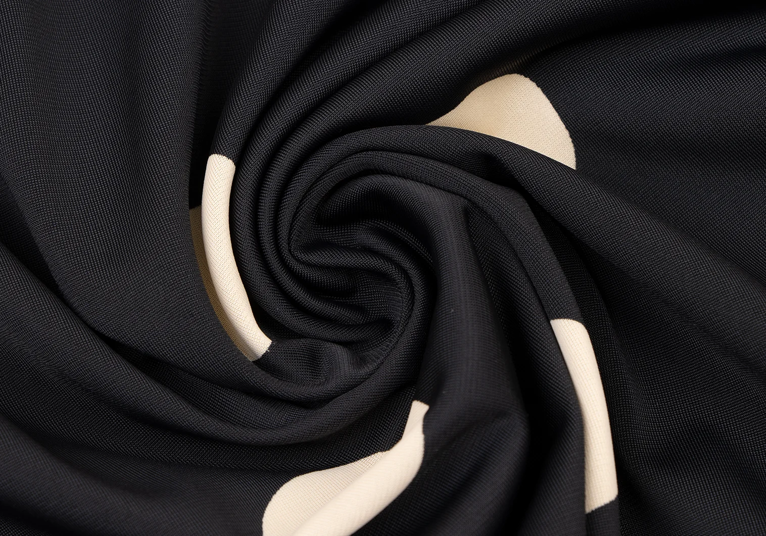 トリココムデギャルソンtricot COMME des GARCONS ドット顔料