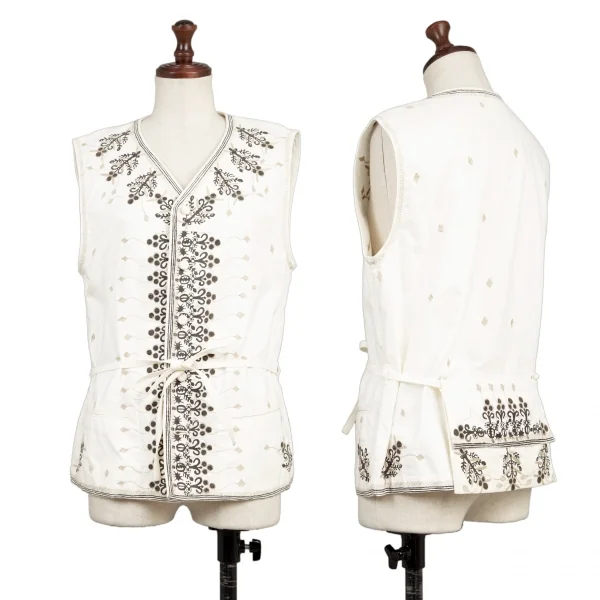ISSEY MIYAKE HaaT Pocket Design Embroidery Vest White 2 K-136227_001