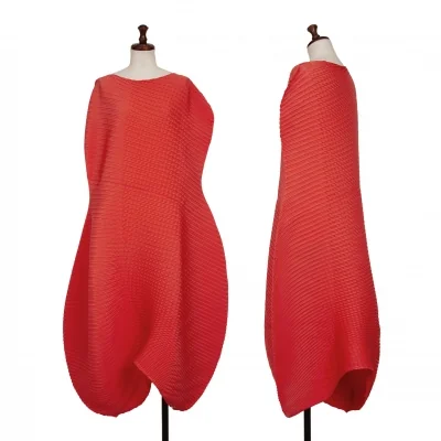 ISSEY MIYAKE Concretion Pleats Sleeveless Dress