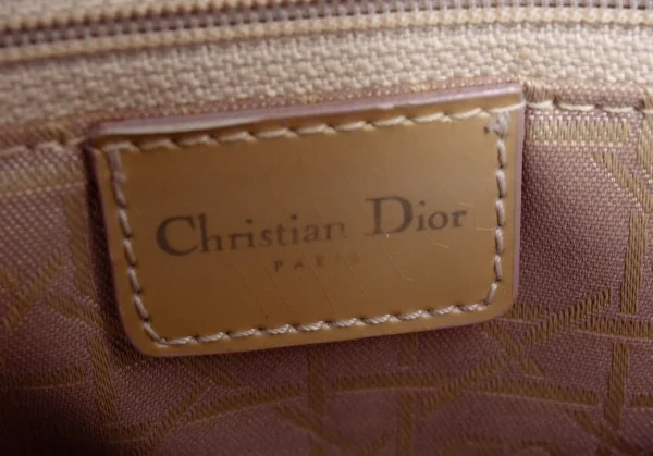 クリスチャンディオールChristian Dior マリスパールパテント レザーハンドバッグ ベージュ K-136353_020