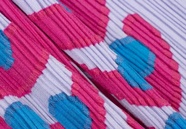 PLEATS PLEASE Octopus Patch Sleeveless Shirt K-136691_012