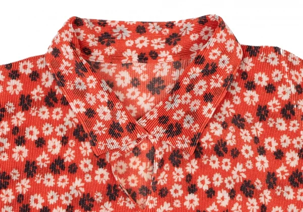 PLEATS PLEASE Floral Printed Mist Polo Shirt K-136705_004
