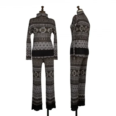 PLEATS PLEASE Ethnic Printed T-shirt & Pants