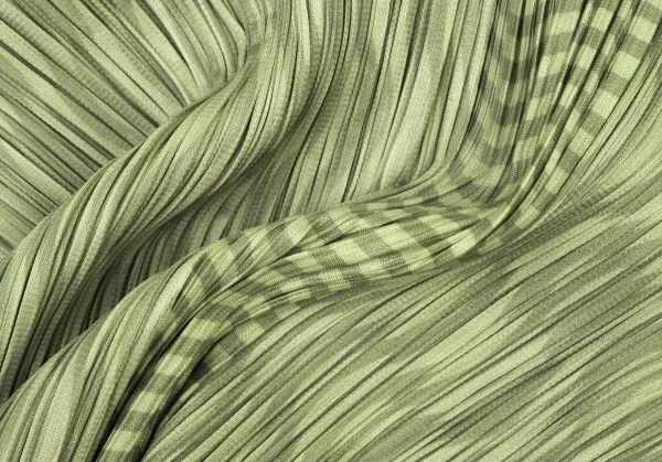 プリーツプリーズPLEATS PLEASE カーブストライププリントハイネックノースリーブ 黄緑3 K-136759_010