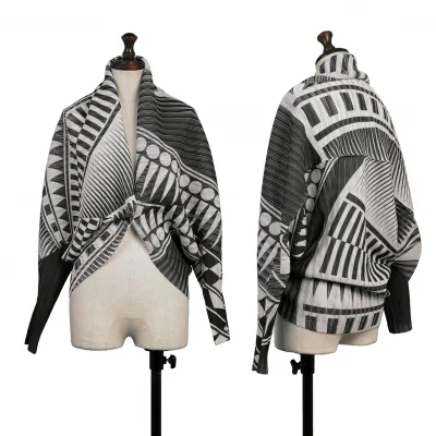 PLEATS PLEASE Geometric Print Bolero