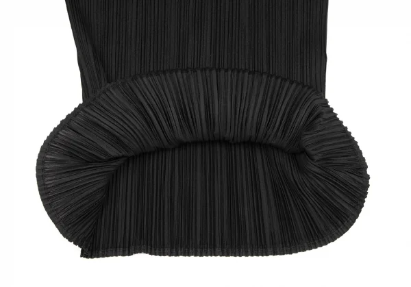 PLEATS PLEASE High-neck T-shirt K-136921_010