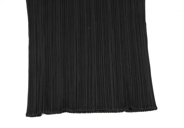 PLEATS PLEASE High-neck T-shirt K-136921_009