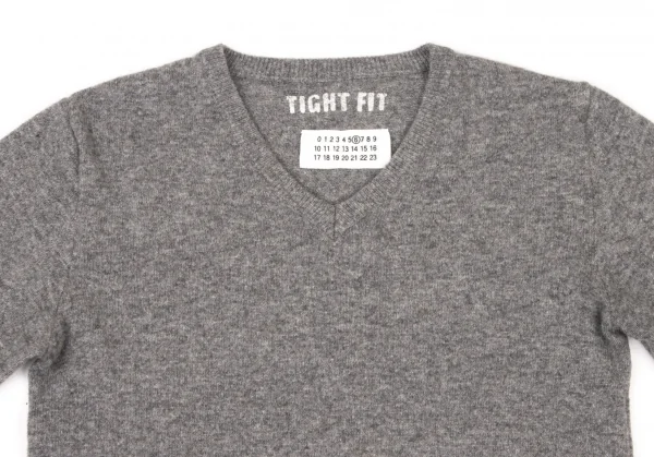 エムエム 6 メゾン マルジェラMM6 MAISON MARGIELA ウールナイロンVネックニットセーター グレーS位 K-136956_003