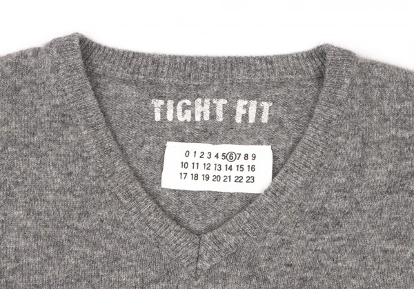 エムエム 6 メゾン マルジェラMM6 MAISON MARGIELA ウールナイロンVネックニットセーター グレーS位 K-136956_004