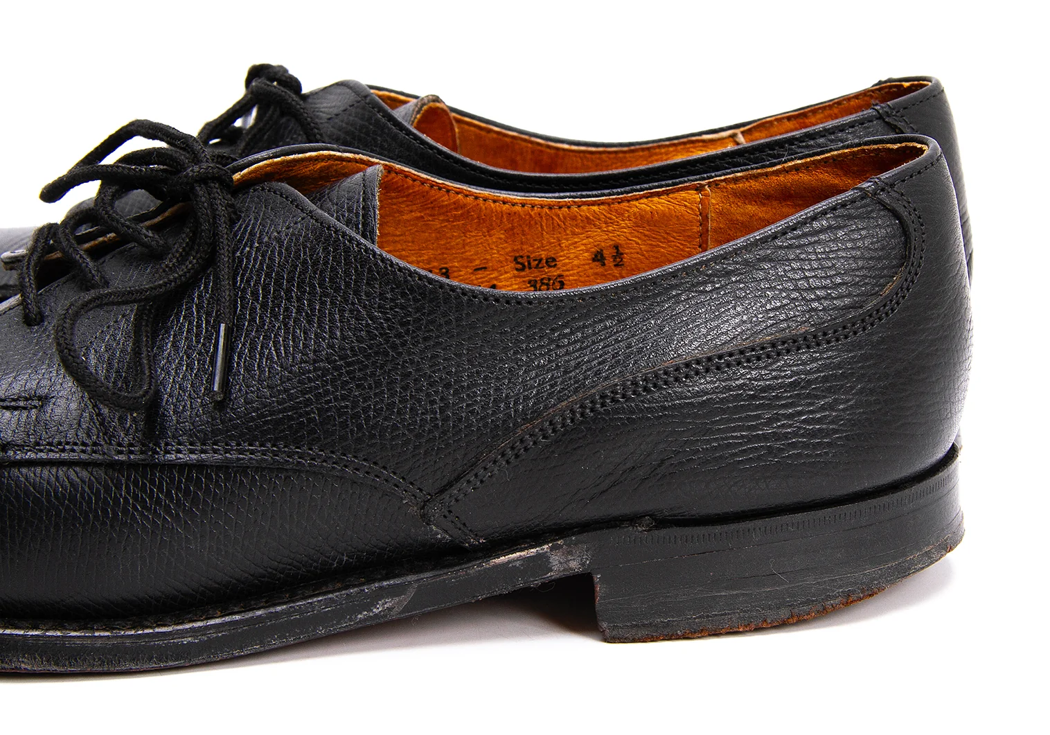 ベイクド様ブラックレザー レースアップシューズ　ロイドフットウェア ロイドフットウェアLloyd Footwear 型押しレザーレースアップ