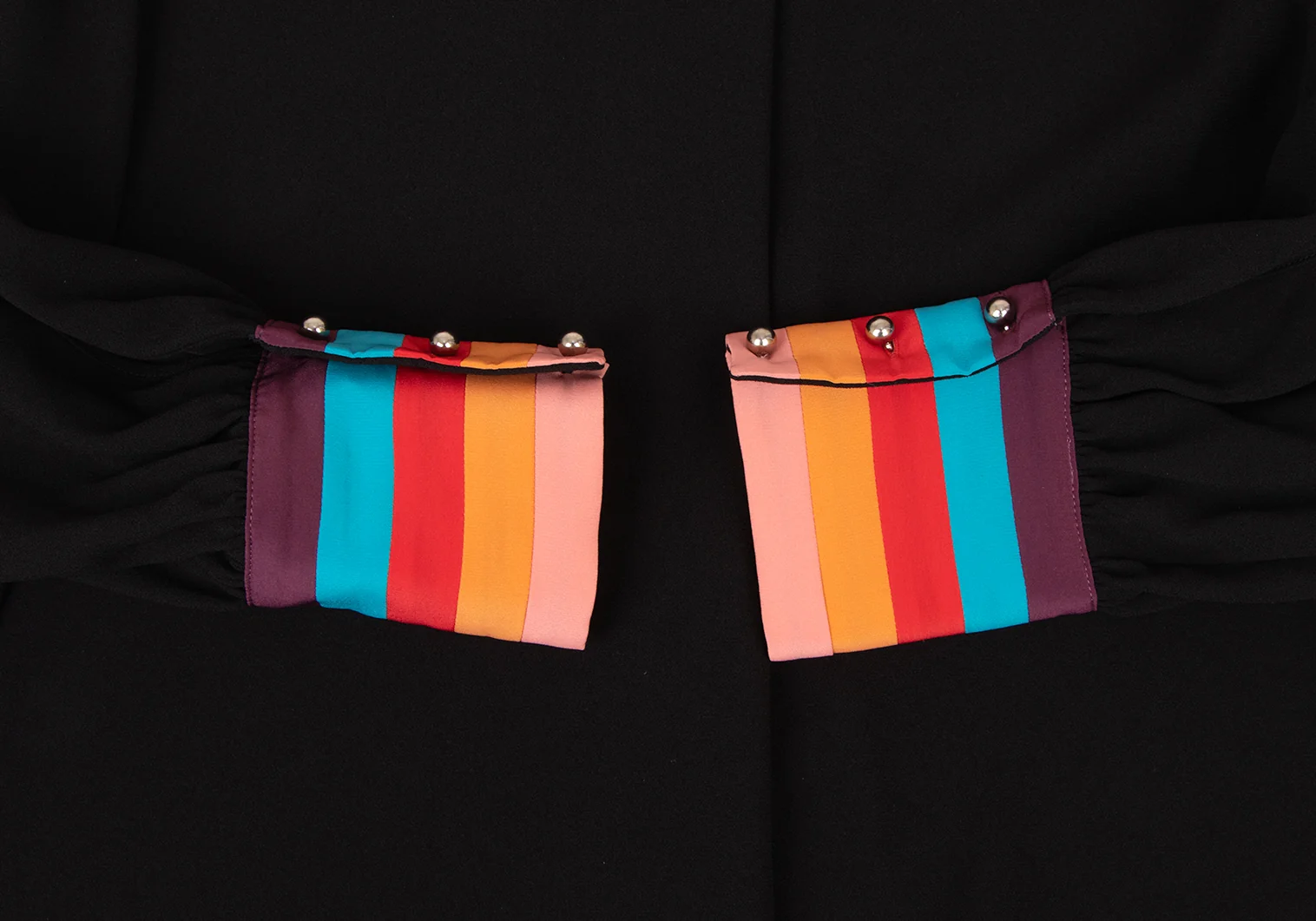 ポールスミスPaul Smith 袖マルチカラーVネックワンピース 黒