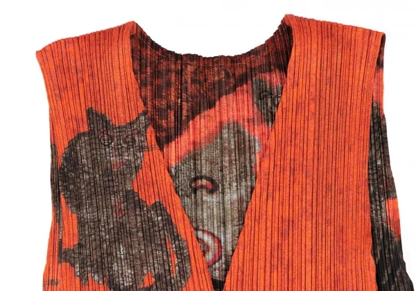PLEATS PLEASE Tiger Cat Printed Vest K-137082_004