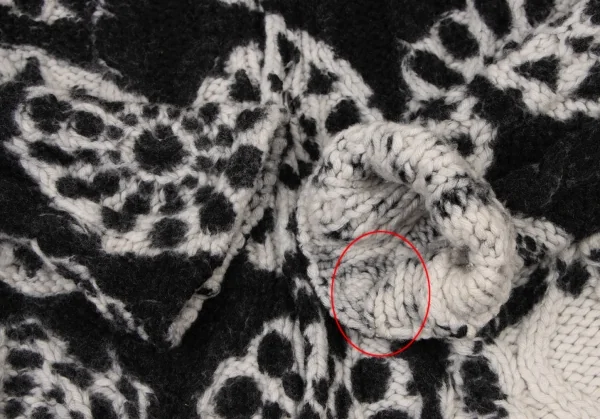 コムデギャルソンCOMME des GARCONS プリント加工手編みニット