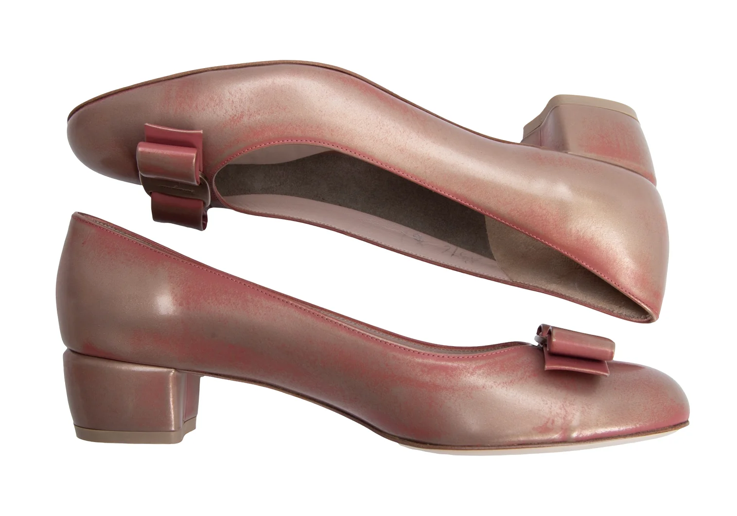 サルバトーレフェラガモ ヴァラ カーフレザー パンプス ゴールド金具 24.5 Salvatore Ferragamo - 美品 サルヴァトーレ フェラガモ