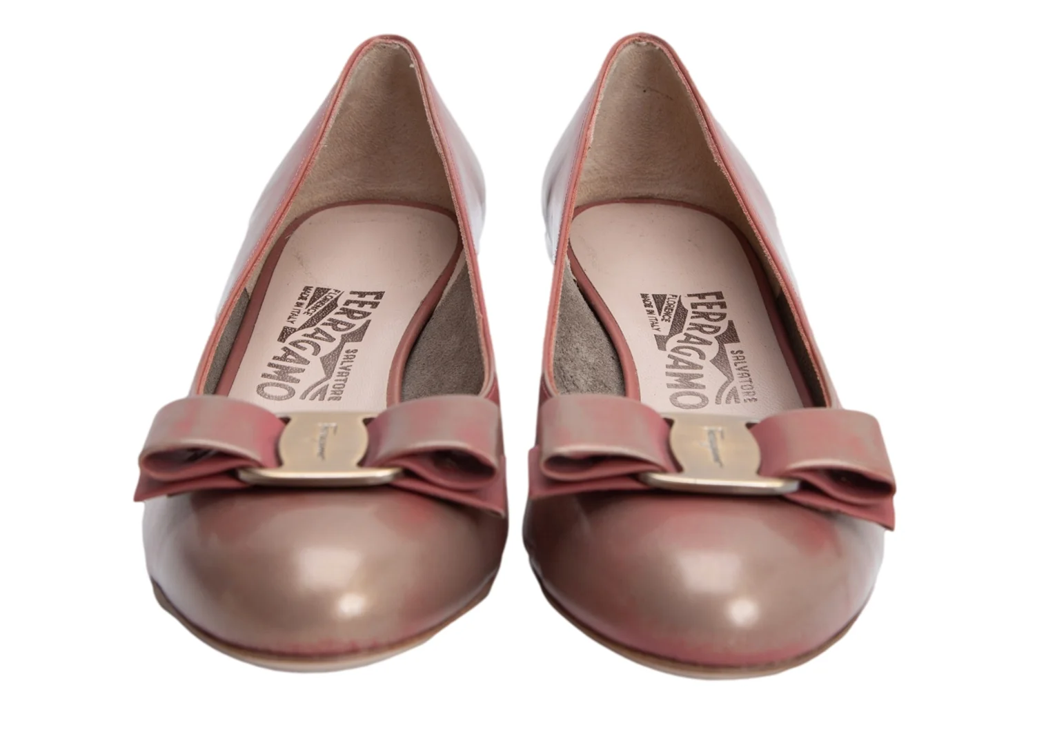 サルバトーレフェラガモSalvatore Ferragamo リボンレザー