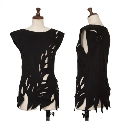 GOMME Felt Cutwork Design Sleeveless Shirt