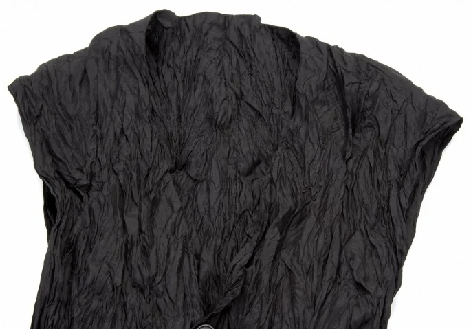 イッセイミヤケISSEY MIYAKE しわ加工デザインベスト 黒M | DC