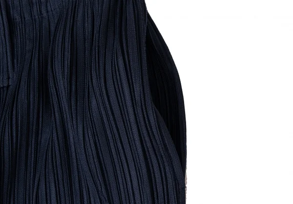 PLEATS PLEASE Dropped Crotch Crop Pants K-138490_003