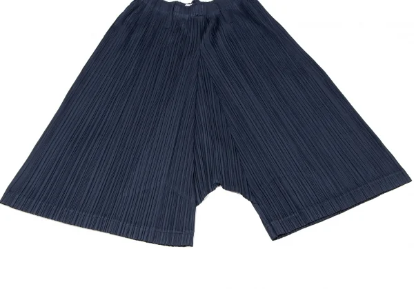 PLEATS PLEASE Dropped Crotch Crop Pants K-138490_005