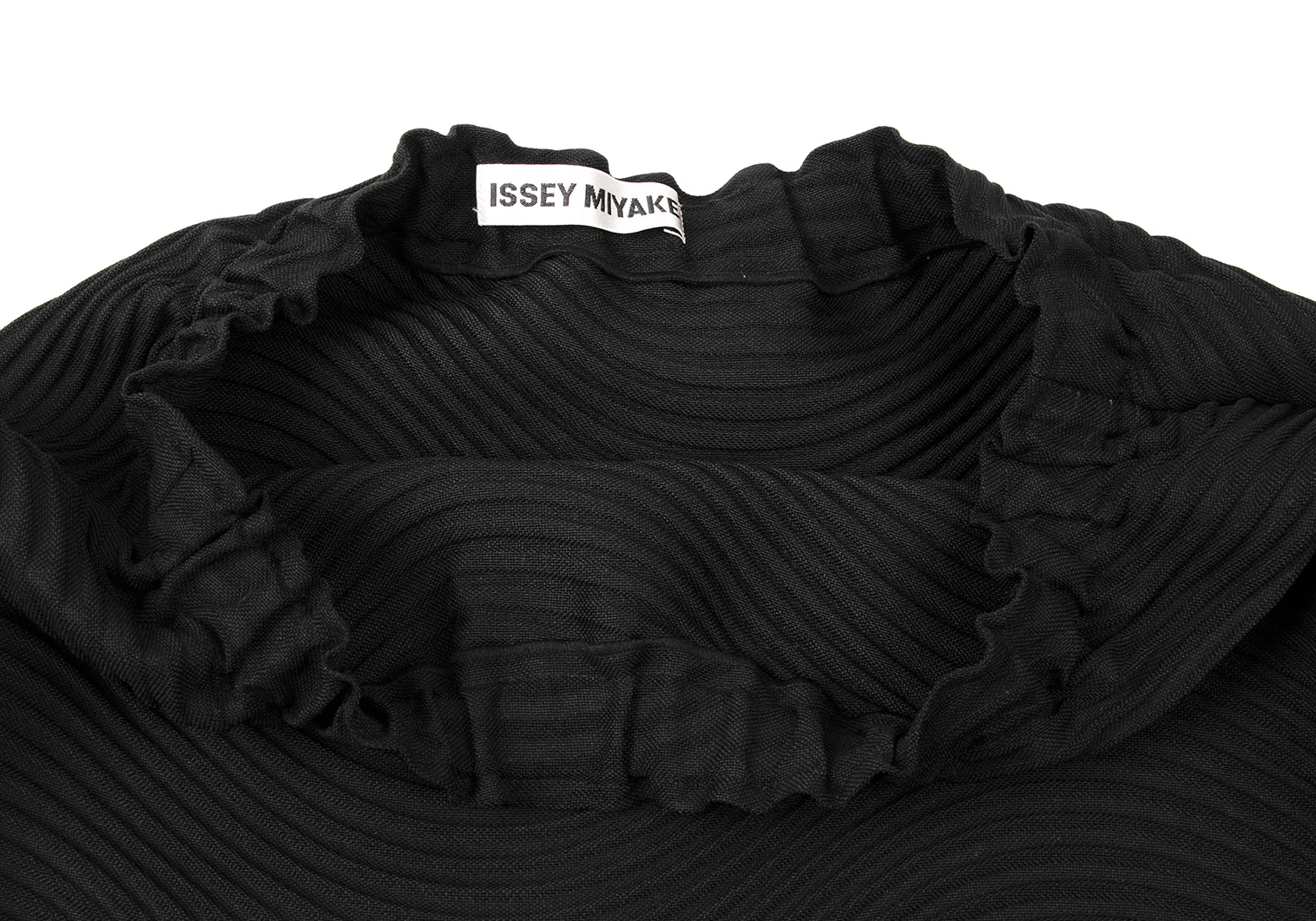 新品即決 イッセイミヤケISSEY MIYAKE 3Dスチームストレッチウェーブ スカート
