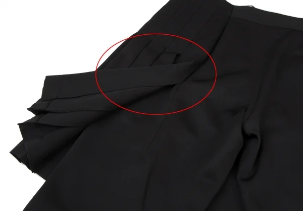 BLACK COMME des GARCONS Poly Pleated Wrap Skirt Shorts K-139394_016