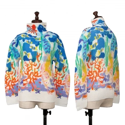 ISSEY MIYAKE me MERMAID Printed Stretch Pleats T Shirt