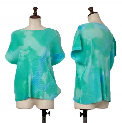 PLEATS PLEASE Gradient Print Mist Pleats T Shirt
