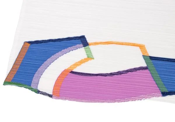 PLEATS PLEASE COAST Graphic Curve Embroidered Sleeveless Shirt K-140174_007