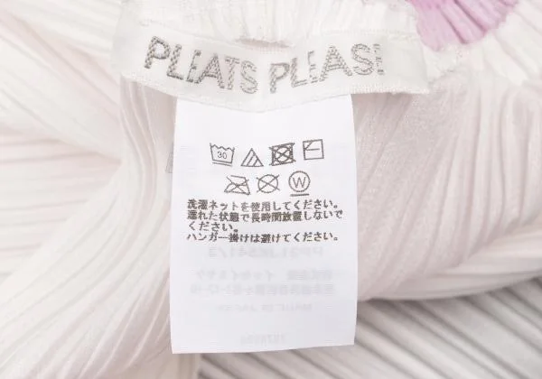 PLEATS PLEASE COAST Graphic Curve Embroidered Sleeveless Shirt K-140174_014