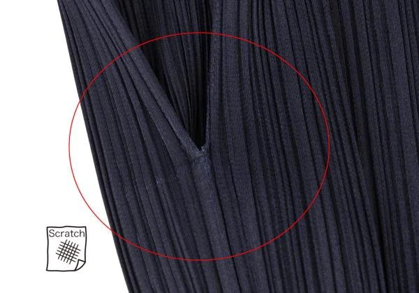 PLEATS PLEASE Pleated Sleeveless Shirt K-140180_005