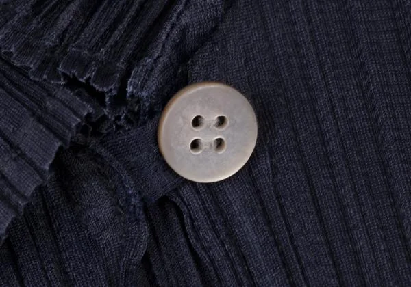 PLEATS PLEASE Pleated Sleeveless Shirt K-140180_011