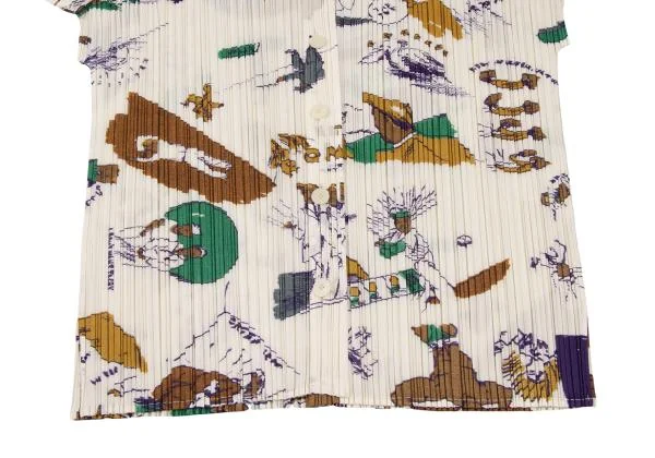 PLEATS PLEASE Graphic Print Pleated Short Sleeve Shirt K-140181_007