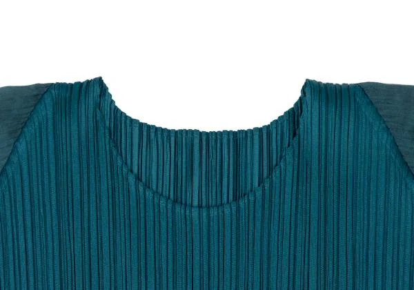 PLEATS PLEASE Switching Sleeves Tunic K-140189_003