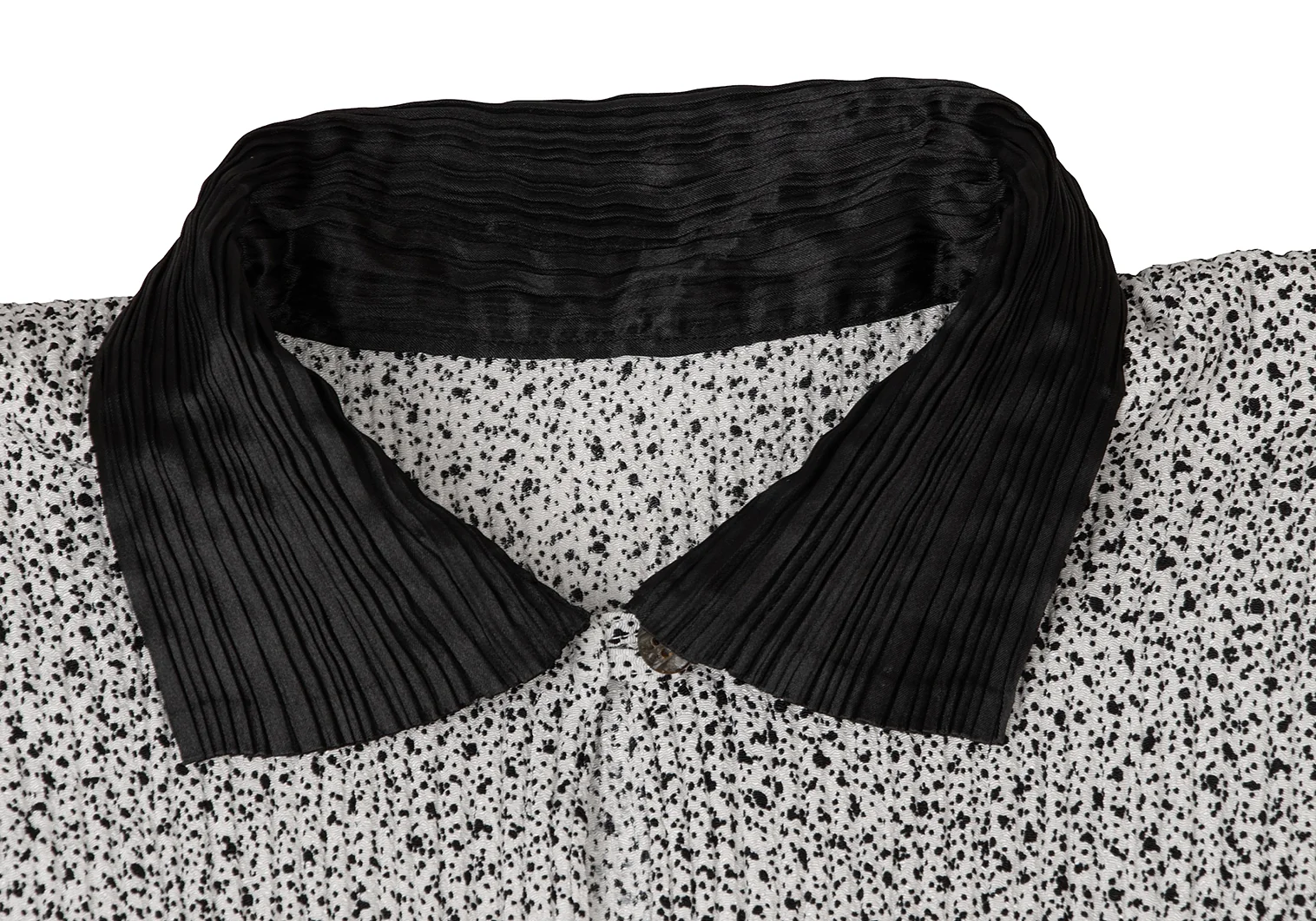 イッセイミヤケISSEY MIYAKE マーブルプリントプリーツ切替スキッパーシャツ 白黒M 【レディース】 イッセイミヤケISSEY MIYAKEマーブルプリントプリーツ切替
