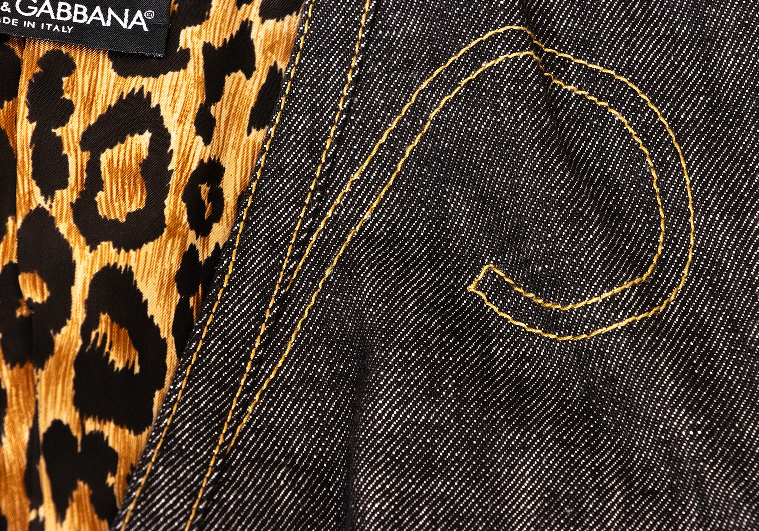 美品　DOLCE&GABBANA ドルチェ&ガッバーナ　デニム　ベスト ドルチェ&ガッバーナDOLCE&GABBANA 裏レオパードデニムベスト 黒