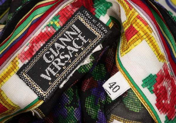 ジャンニヴェルサーチGIANNI VERSACE フラワープリントボタンデザインシャツ マルチ40 K-145393_018