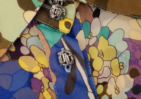 ジャンニヴェルサーチGIANNI VERSACE 総柄プリントプルオーバー