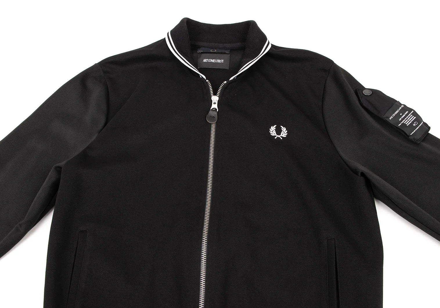 フレッドペリー FredPerry ロゴ刺繍 アートカムズファースト MA1 紺 FRED PERRY × ART COMES FIRST フレッドペリー アートカムズ
